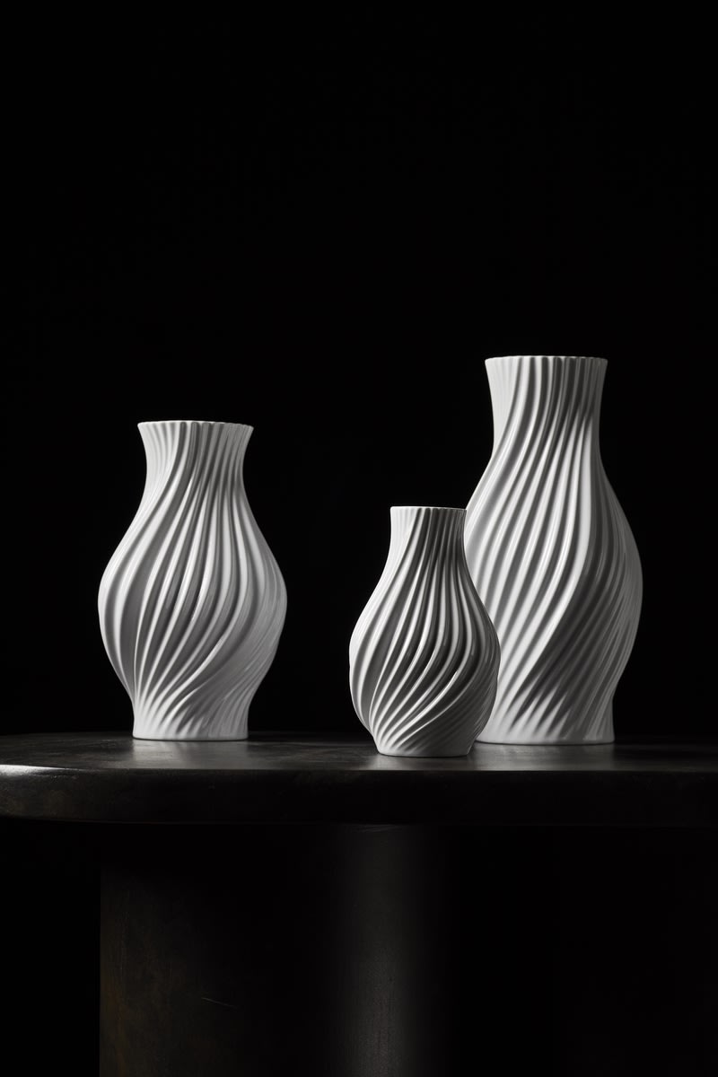 Lyngby Porcelæn Twist Vase H18 cm, hvid