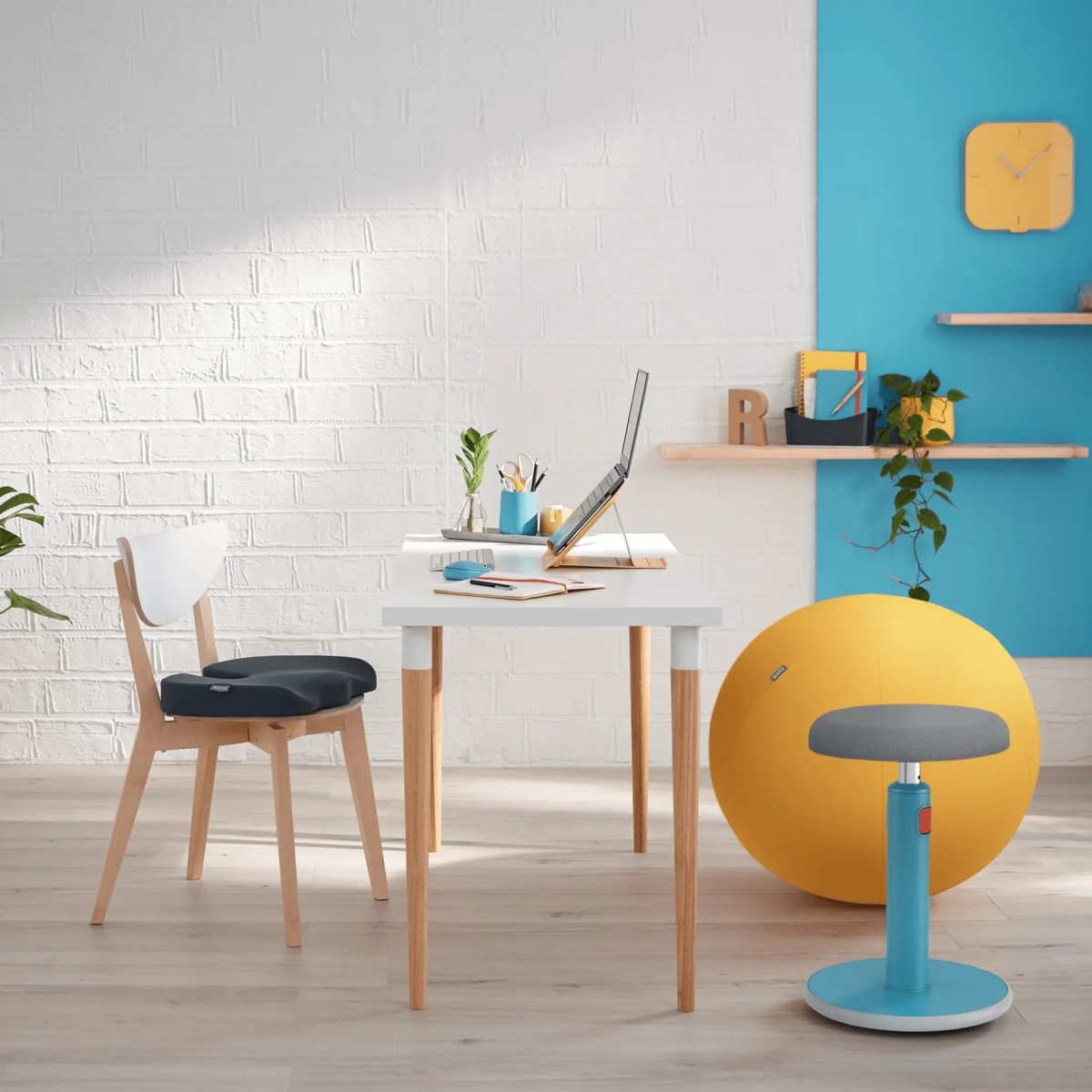 Leitz Ergo Cosy Active Sid-stå balancestol, gul