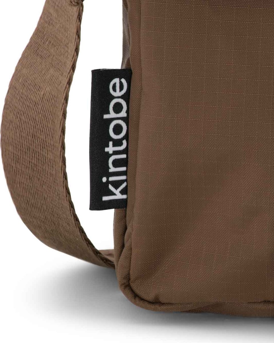 Kintobe Nico, Earth brown