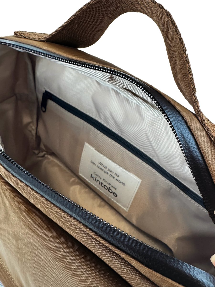 Kintobe Noah, Eath brown