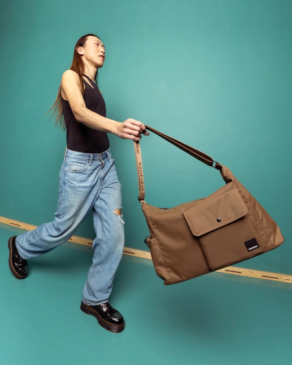 Kintobe Milo, Earth brown