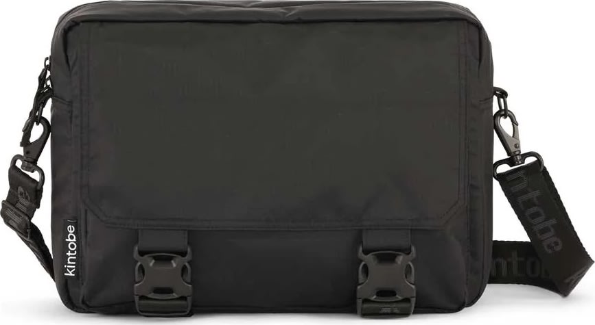 Kintobe Leo, Jet black