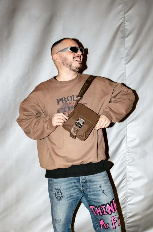 Kintobe Nico, Earth brown