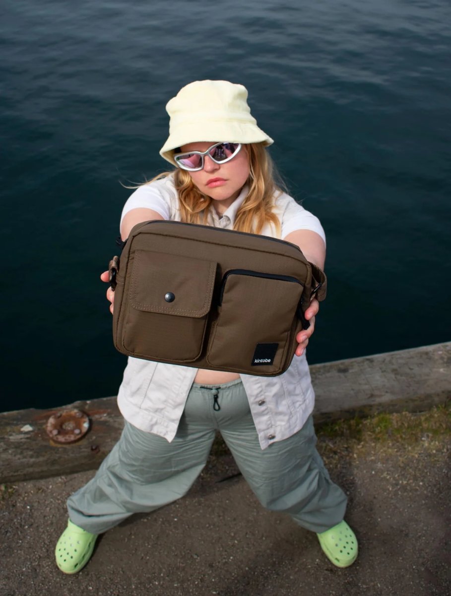 Kintobe Miles, Earth brown