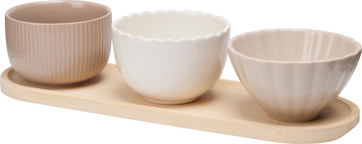 Skålesæt, 3 stentøjsskåle, bambusbakke