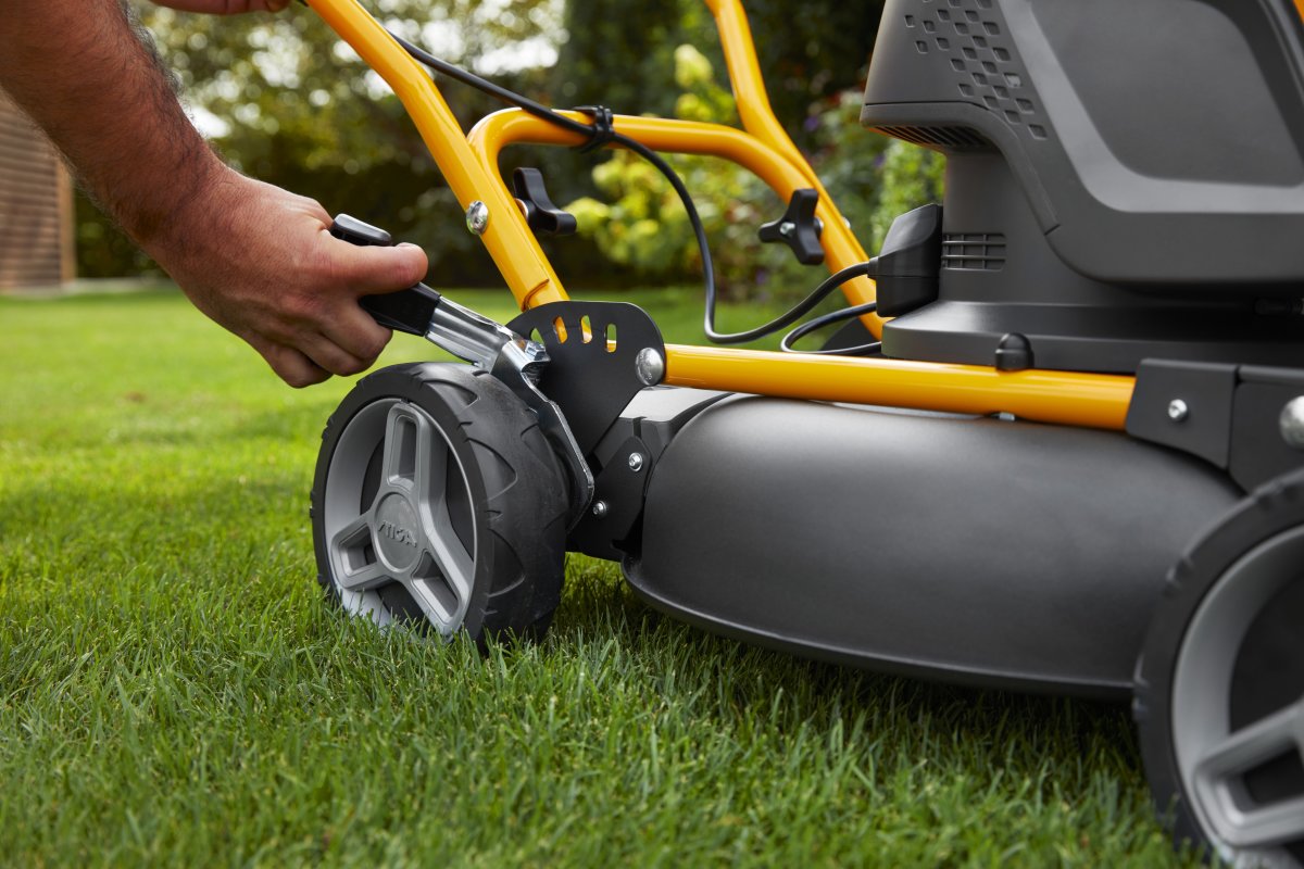 STIGA Plæneklipper, Multiclip 547e S, 48V, m/batt.