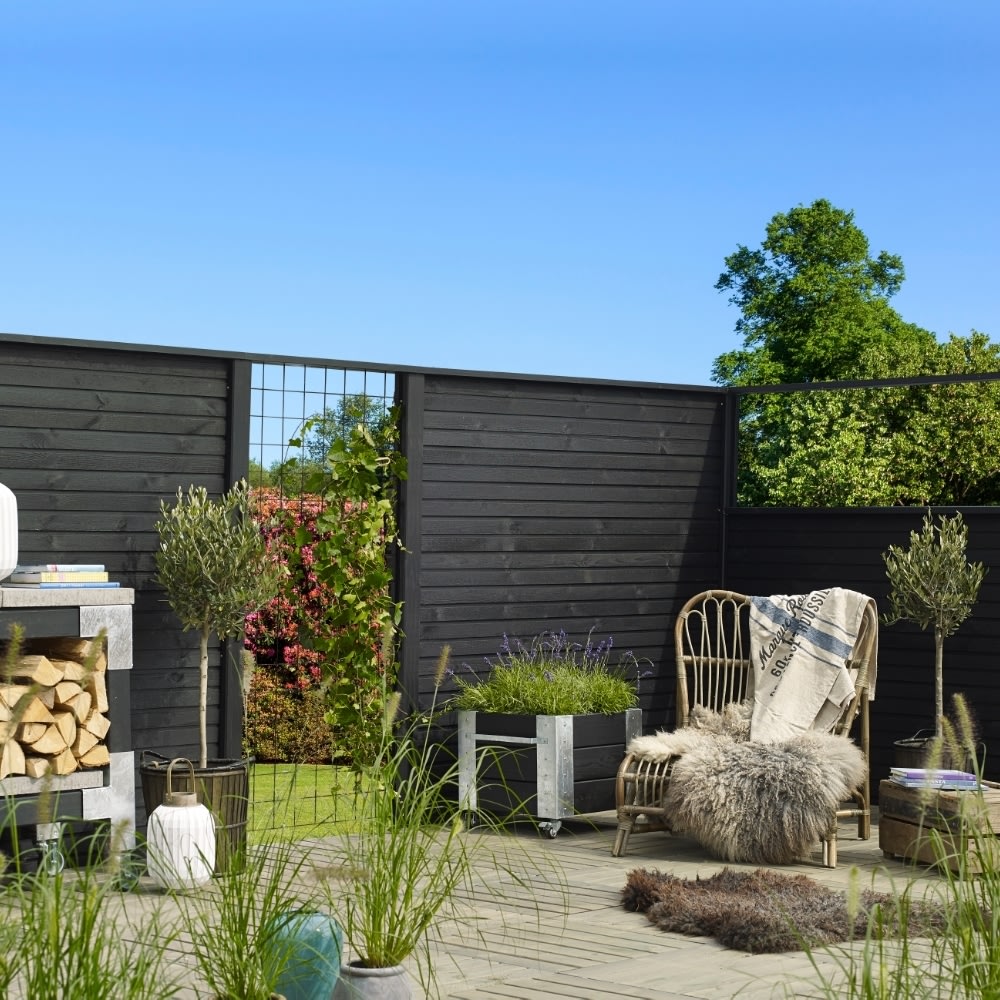 Plus Plank Profilhegn, sort, 174x203 cm.