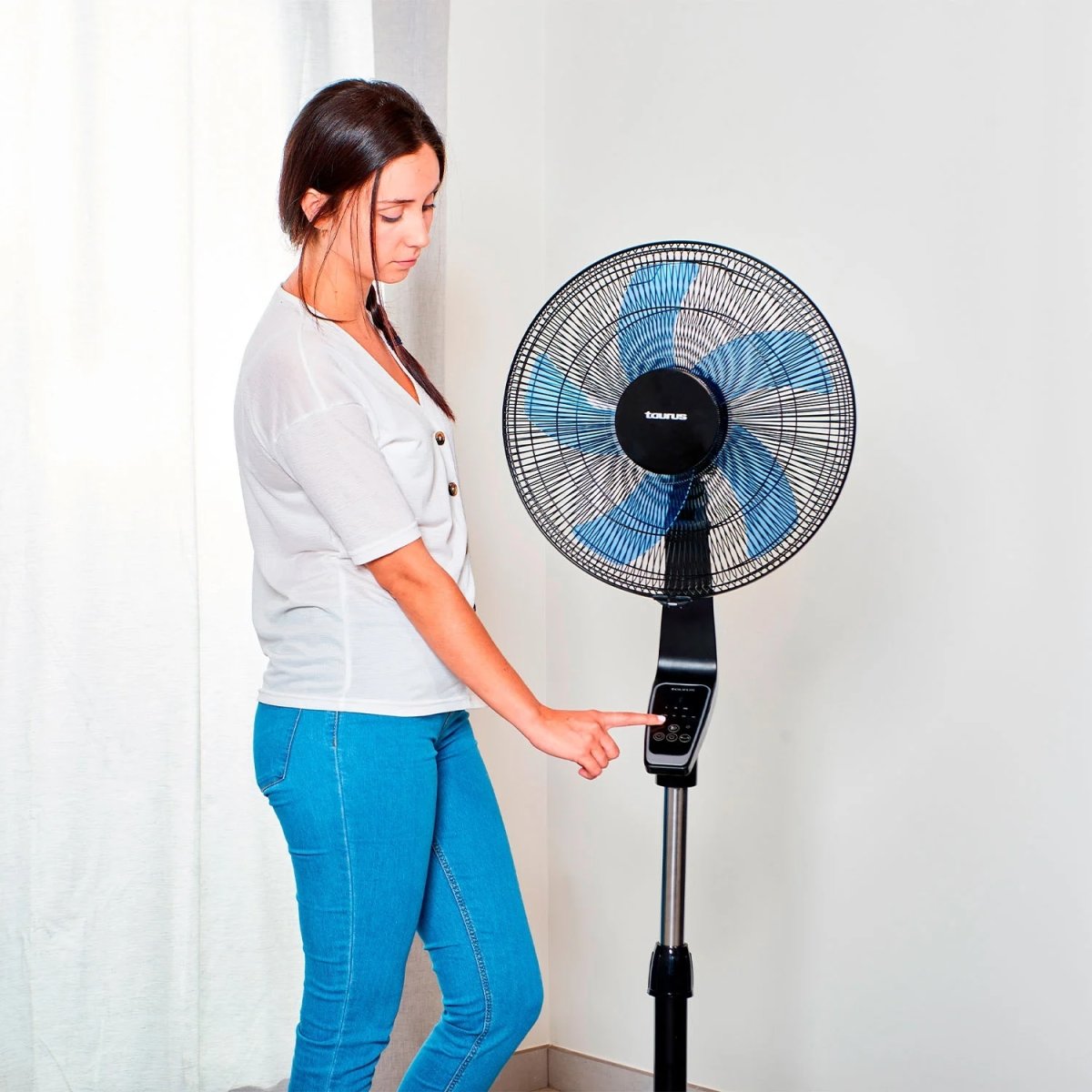 Taurus Boreal 40 cm gulvventilator, sort