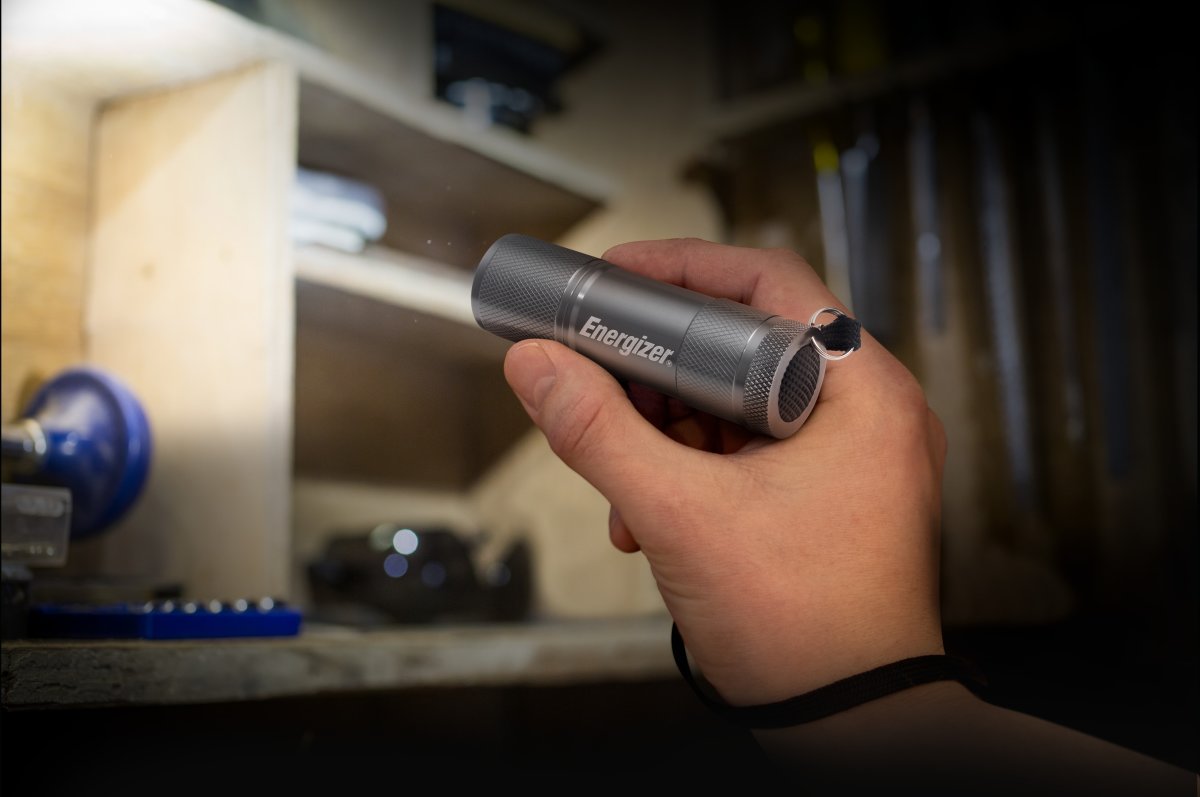 Energizer LED metal lommelygte, 3xAAA, 50lm