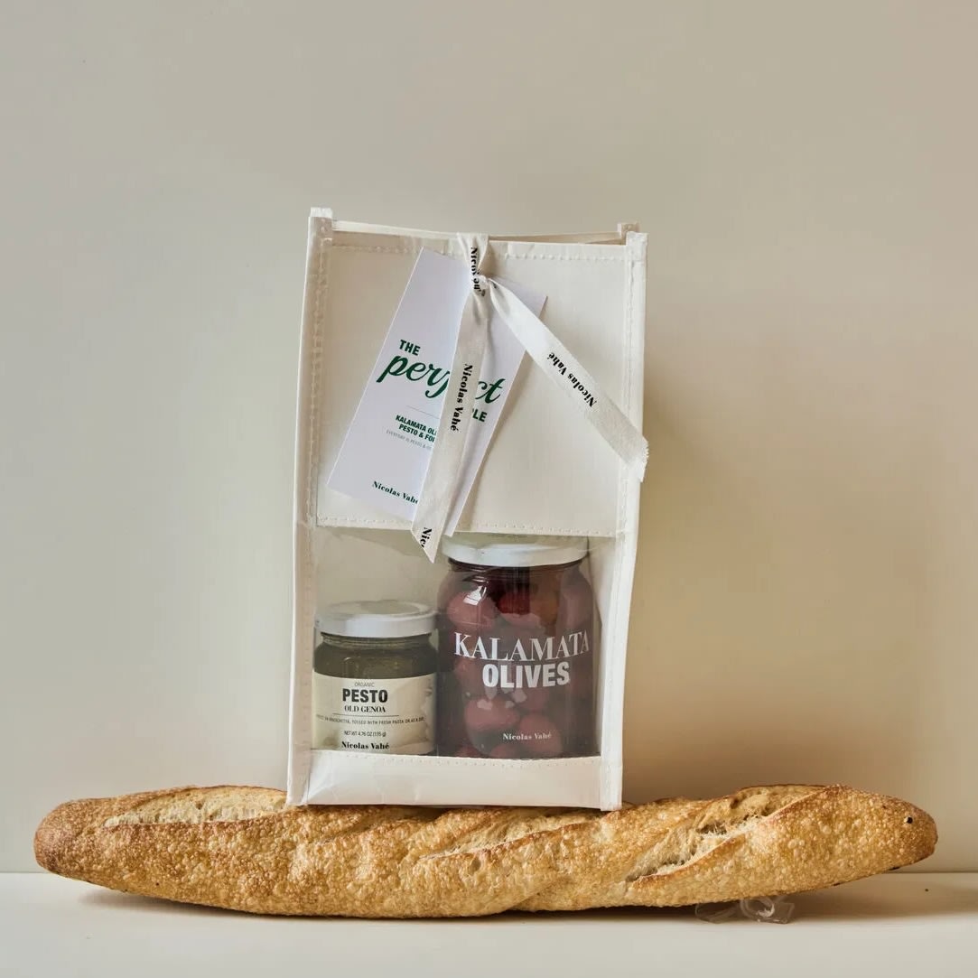 Nicolas Vahé Gavepose "The Perfect Couple"