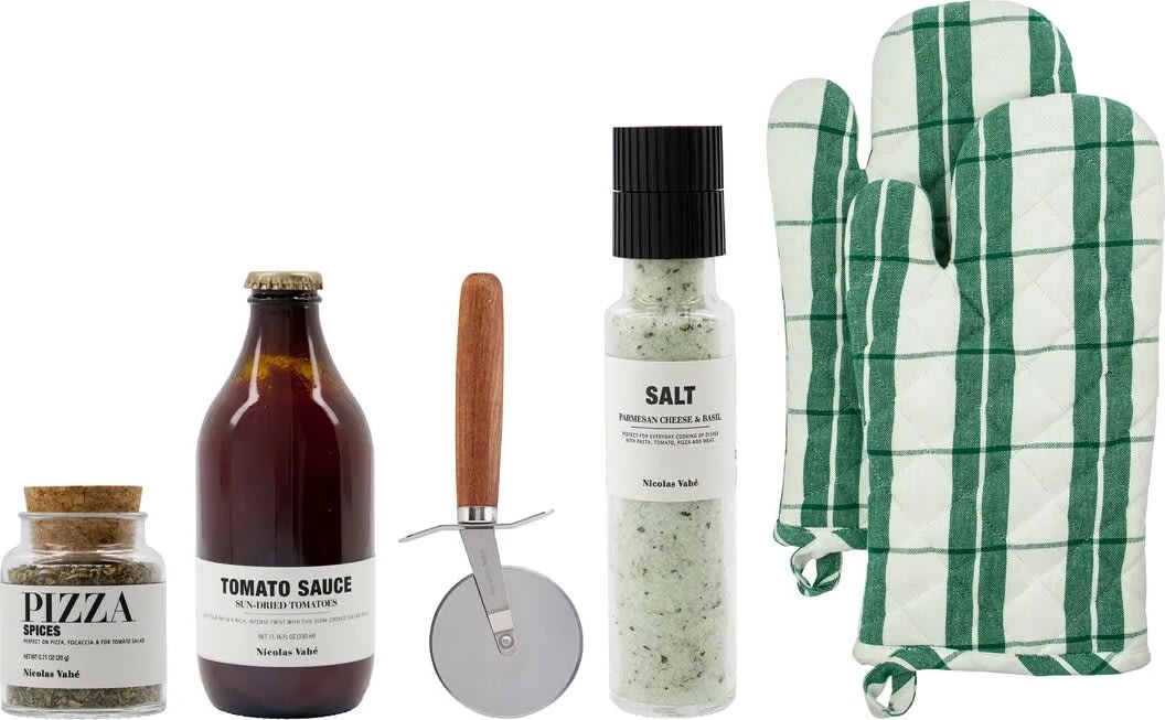 Nicolas Vahé Gavepose "You & Me, Pizza Friday"