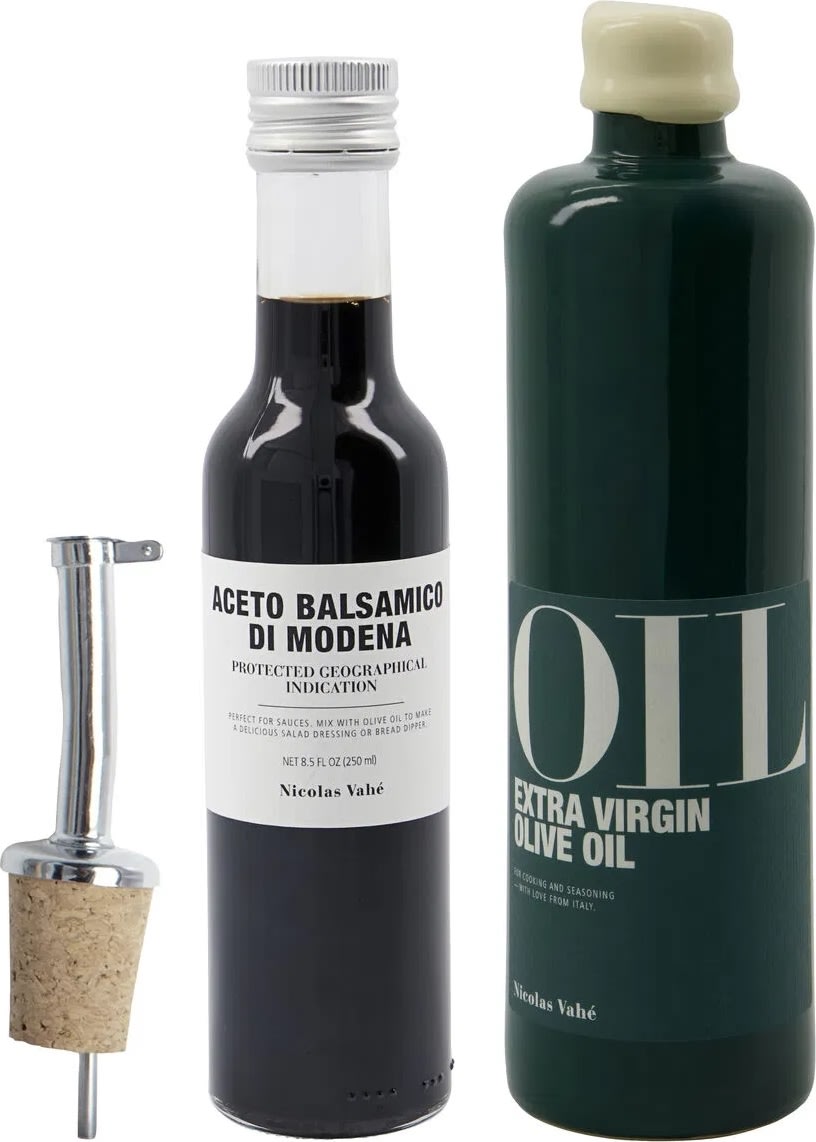 Nicolas Vahé Gavepose "Oil You Need Is Love And…"