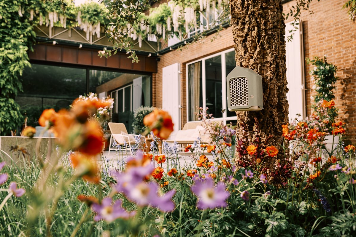 Elho Cosy Insekthotel, 18 cm, mushroom beige