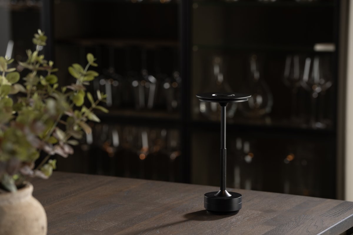 by Gaard Genopladelig Lampe 28 x 13 cm, sort