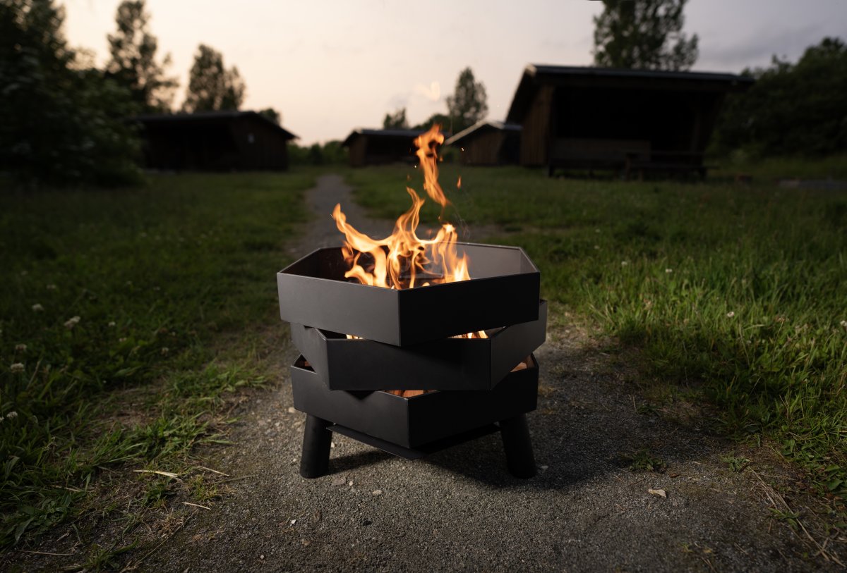 by Gaard Hexa Bålsted 46 x 46 x 35,5 cm