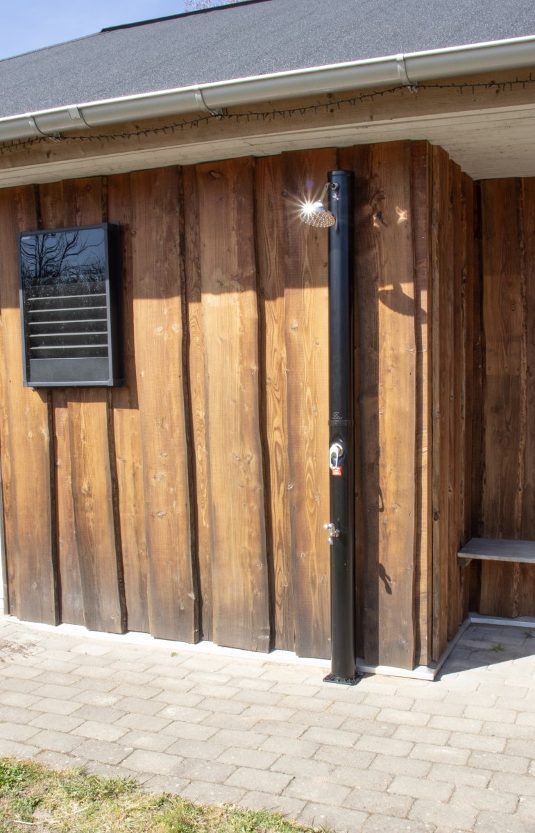 CapableX Solopvarmet udendørsbruser