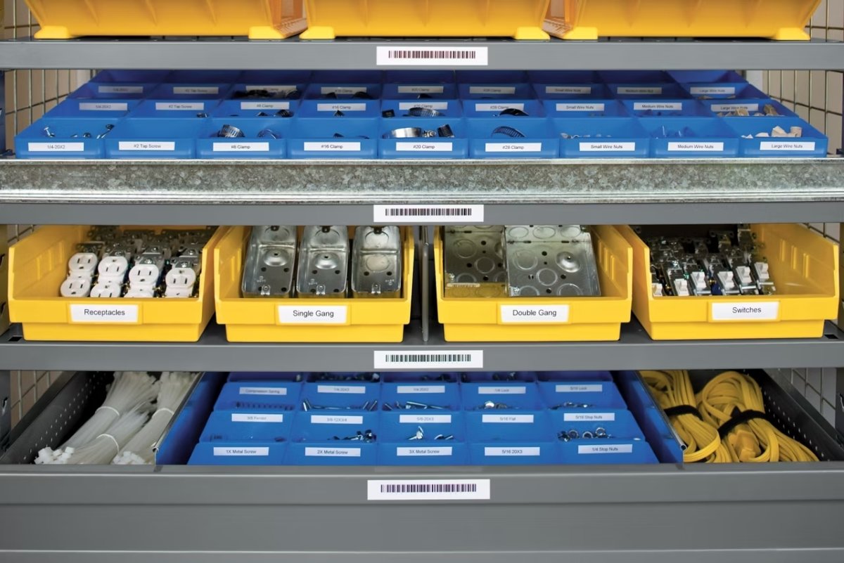 Dymo Rhino fleksibelt tape 19mm, sort på hvid