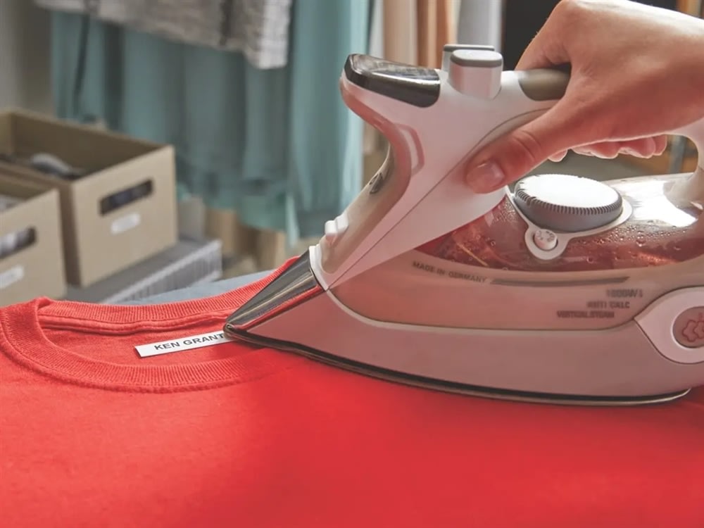 Dymo Letratag labeltape, stryg, 12mm, sort på hvid