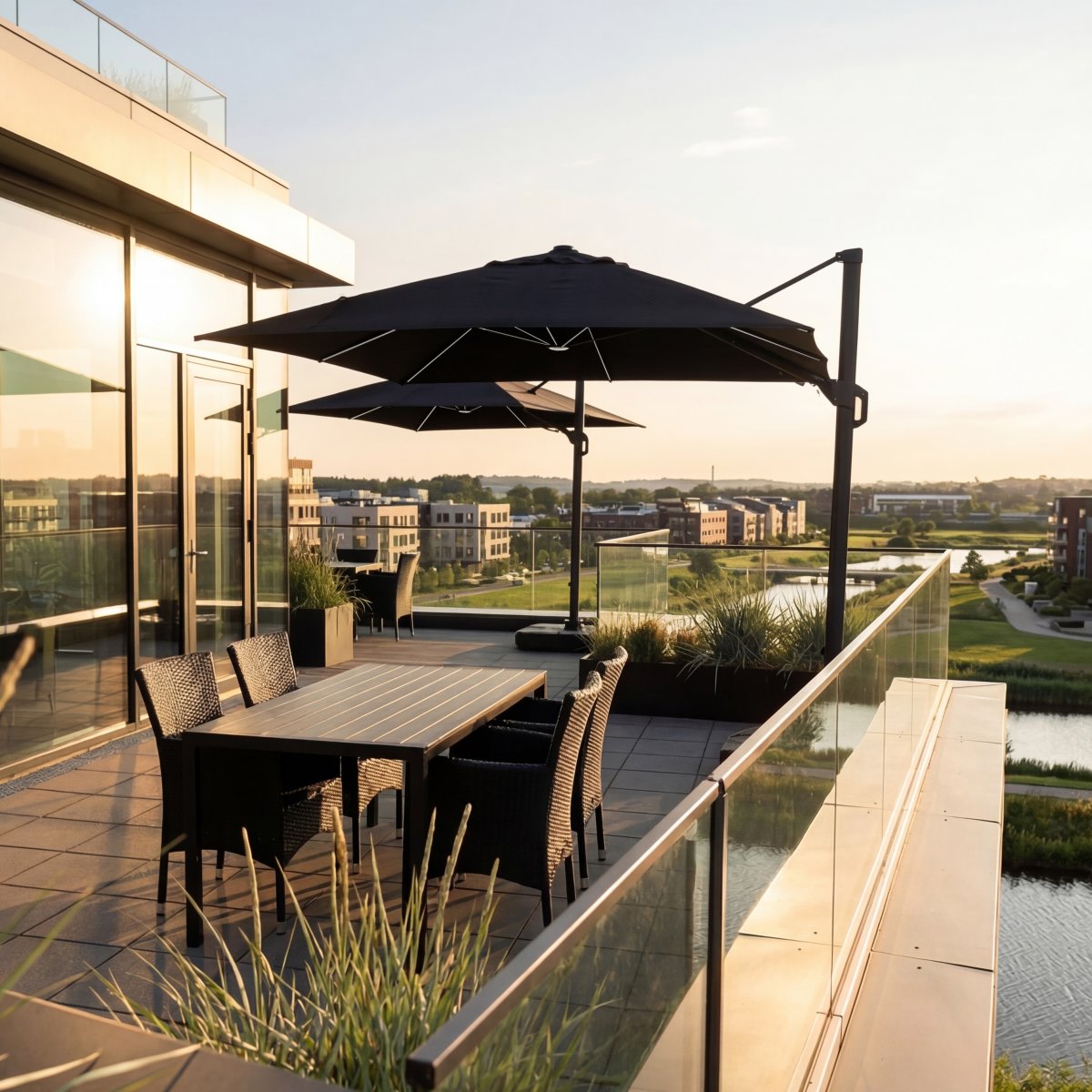 Hængeparasol 3,5x3,5m,fod,m/hjul,overtræk,LED,sort