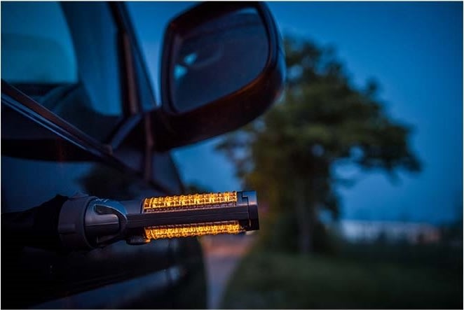 Osram LED-lygte med advarselslampe og nødhammer