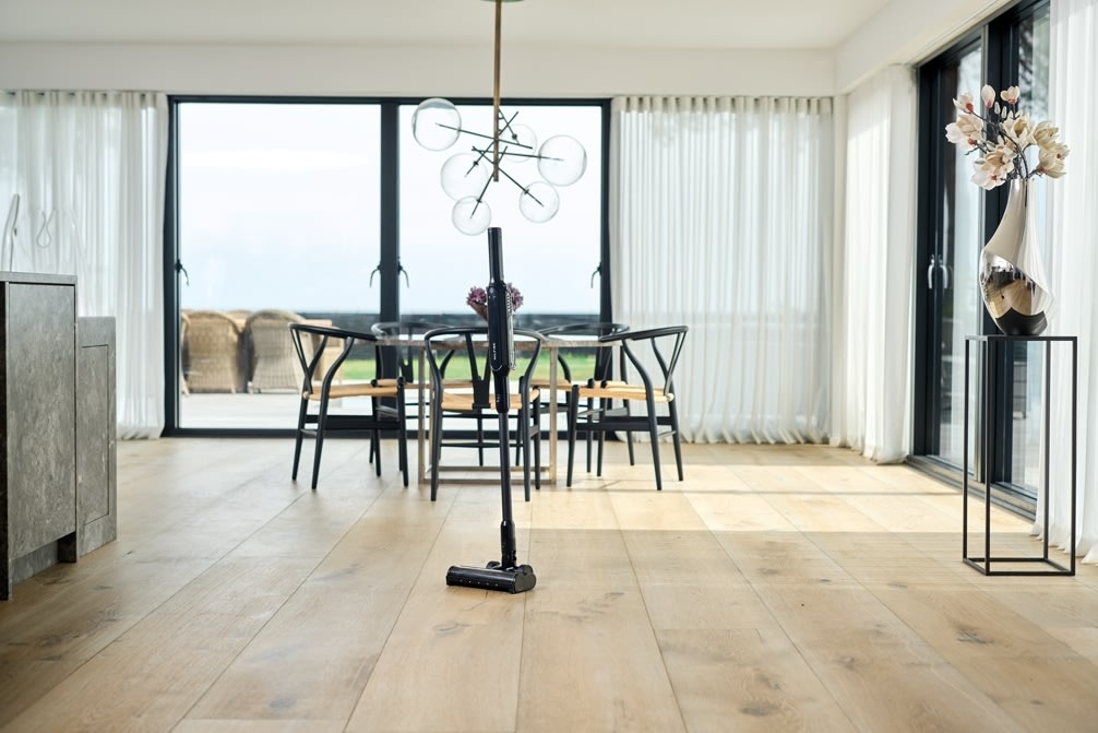 Nilfisk Move&Dock ledningsfri støvsuger m. station