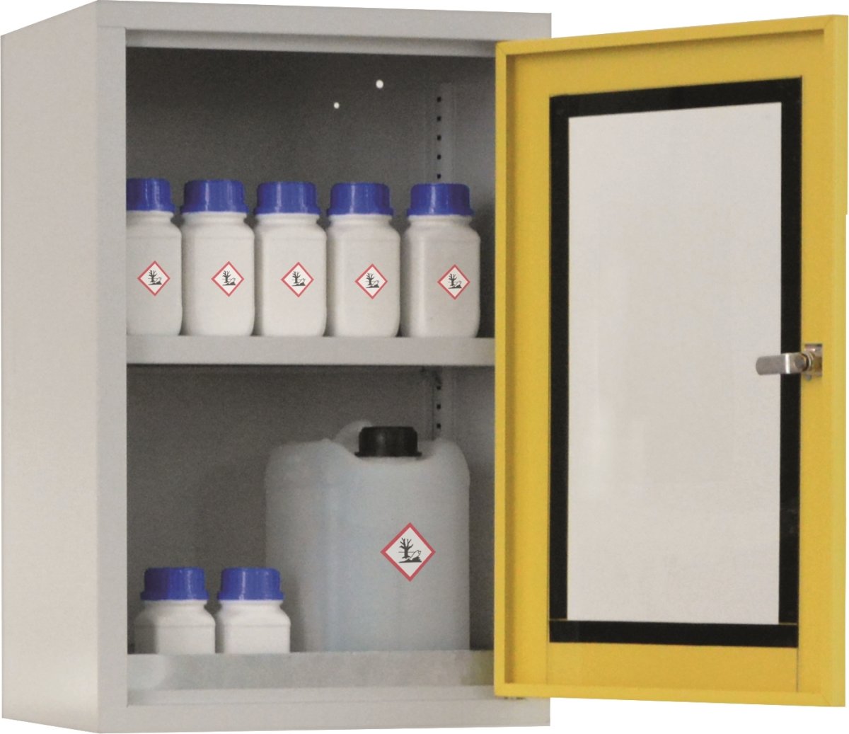 Kemivægskab med vindue til vandskadelige stoffer