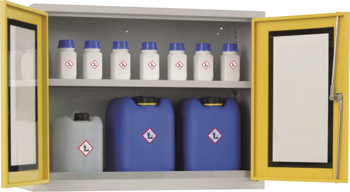 Kemivægskab med vindue til vandskadelige stoffer