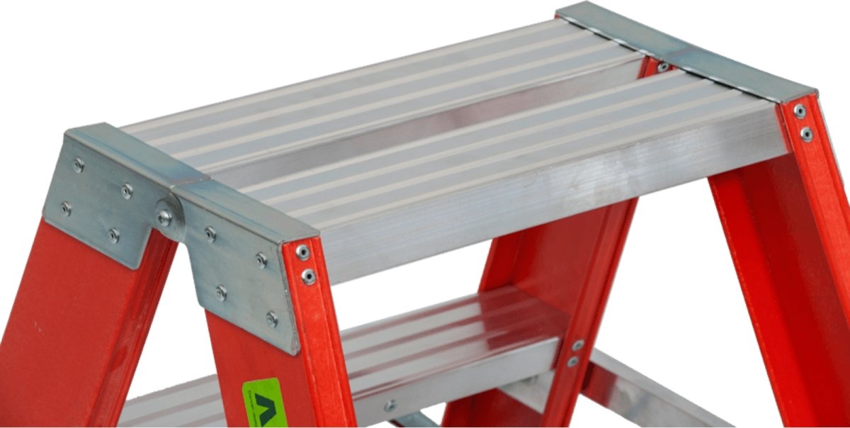 Arbejdsbuk i glasfiber 2x2 trin