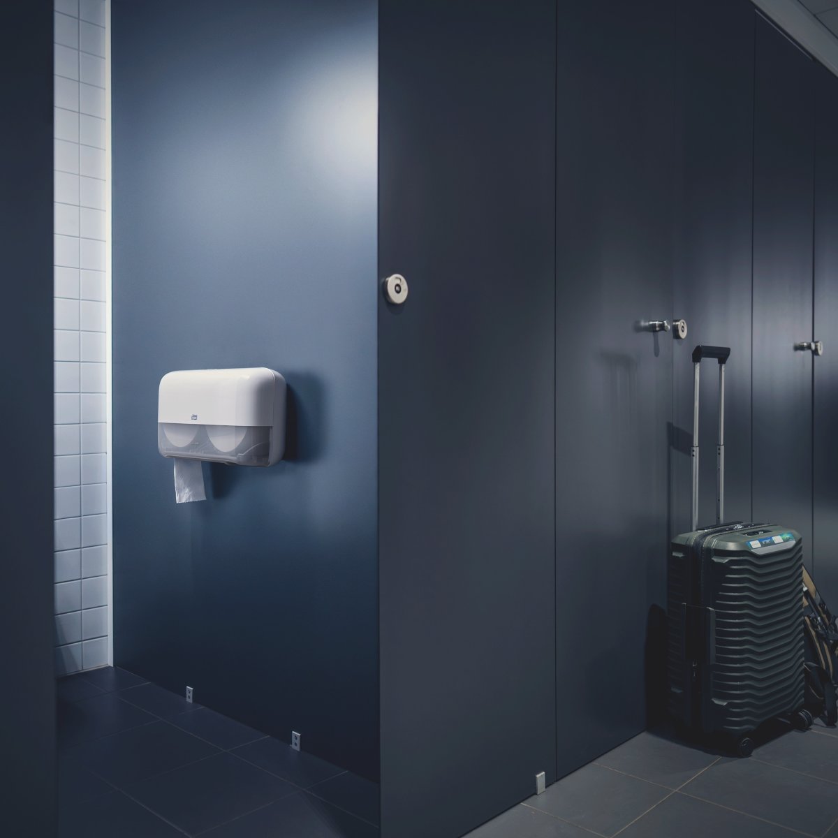 Tork T2 Twin Dispenser MiniJumbo Toiletpapir, Hvid