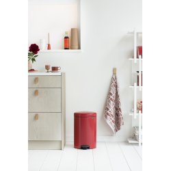 Brabantia Pedalspand, 20 L, passion red