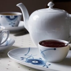 Royal Copenhagen Blå Mega Riflet Fad og Skål