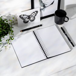 Burde Dotnotes Notesbog, B5, sort