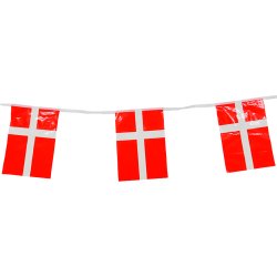 Guirlande med 12 plastik flag, Dannebrog, 4 m.