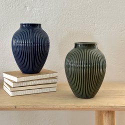 Knabstrup Keramik Ripple Vase H27 cm, mørkgrøn