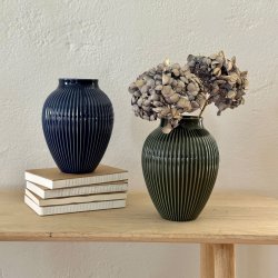 Knabstrup Keramik Ripple Vase H27 cm, mørkgrøn