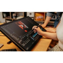 Wacom Display Cintiq 24 (2025), sort