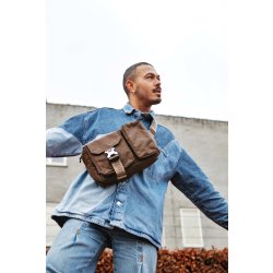 Kintobe Luca, Earth brown