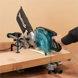 Makita Kap-/geringssav, 216mm, 1200W, LS0816F