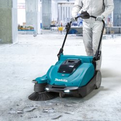 Makita Fejemaskine med sug XGT 40V, 47L, ex. Batt.