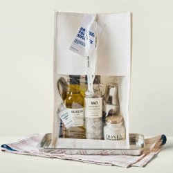 Nicolas Vahé Gavepose "Dressed For Success"