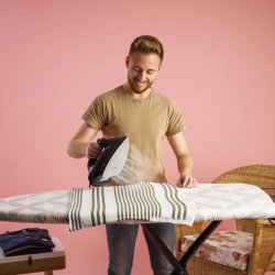 SOLAC Dampstrygejern - PV2490, Sort