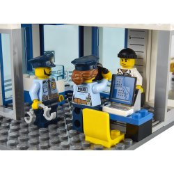 LEGO City 60141 Politistation, 6-12 år