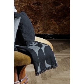 AYTM Forma throw, sort/lys grå 130x170 cm