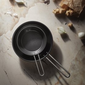 Eva Trio Stegepander i rustfrit stål, Ø20 & Ø28 cm