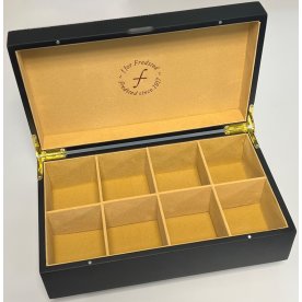 Fredsted Tekasse u/indhold 8 rum, mat sort