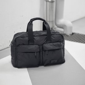 Markberg More Weekend Bag, sort