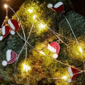 Sirius Nille Lyskæde, Julehat
