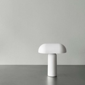 Normann Copenhagen Porta Bordlampe, hvid
